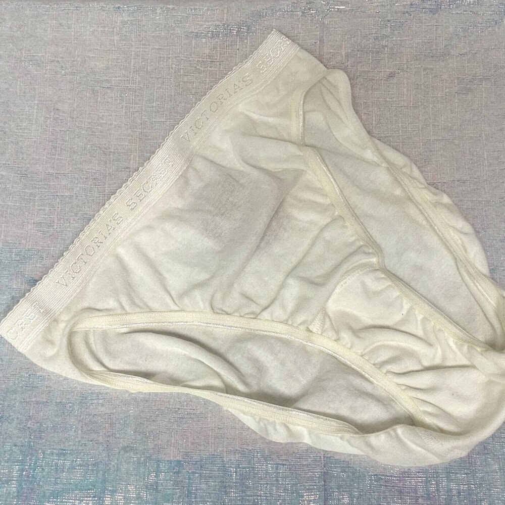 Original Victoria's Secret Signature waistband Hi- Leg Panty NWOT-Ivory